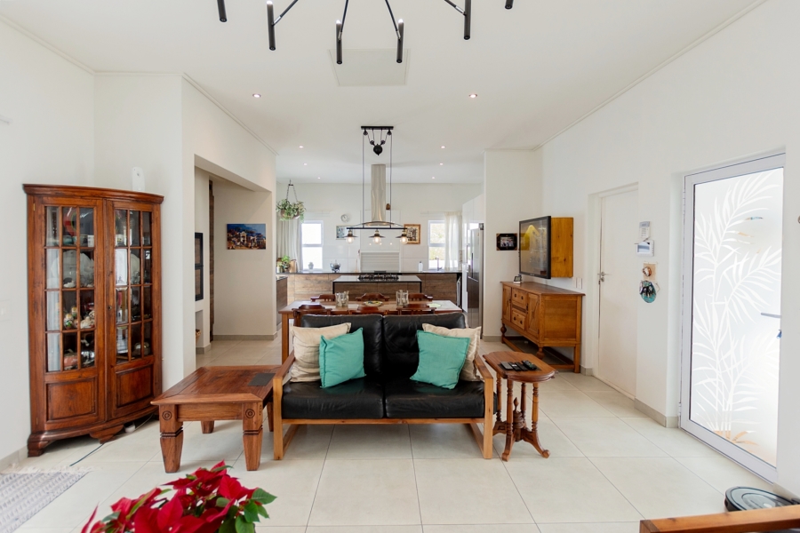 3 Bedroom Property for Sale in Golden Mile Western Cape